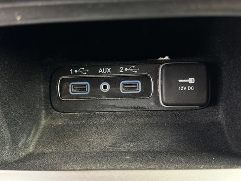 Used 2021 Jeep Grand Cherokee Limited AWD/4WD image 25