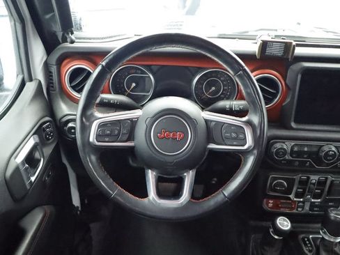 Used 2023 Jeep Wrangler Unlimited Rubicon w/ LED Lighting Group AWD/4WD image 23