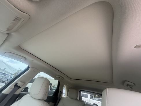 Certified 2024 Cadillac XT5 Premium Luxury FWD image 30
