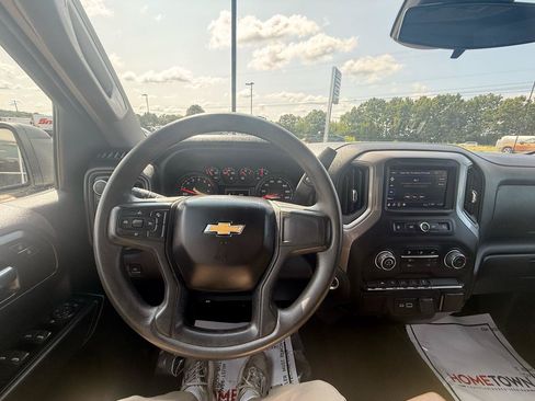 Used 2022 Chevrolet Silverado 1500 Custom AWD/4WD image 14