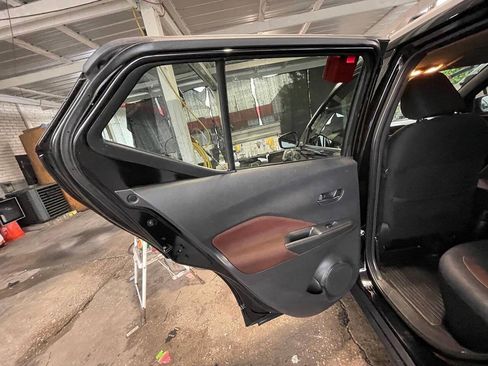 Used 2019 Nissan Kicks SR w/ Exterior Package FWD image 14