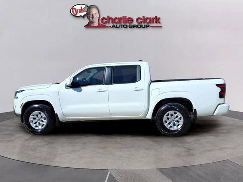 Certified 2024 Nissan Frontier SV w/ Technology Package image 2