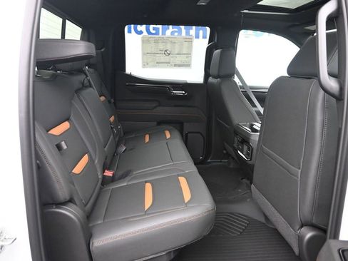 New 2026 GMC Sierra 1500 AT4 w/ AT4 Premium Package AWD/4WD image 8