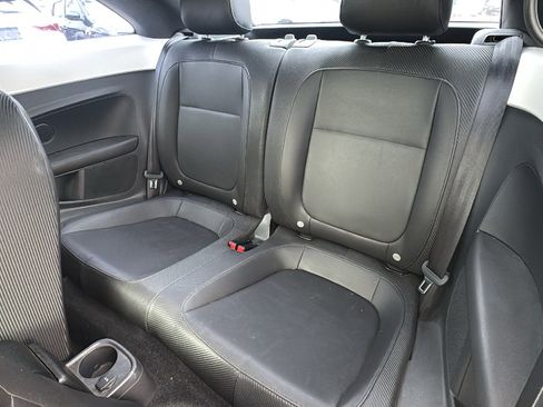 Used 2014 Volkswagen Beetle 2.5 image 18