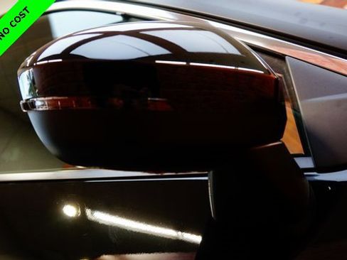 Used 2022 Nissan Rogue SV image 87