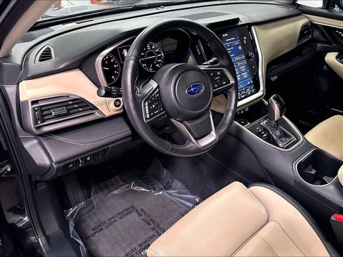 Used 2025 Subaru Outback Limited AWD/4WD image 15