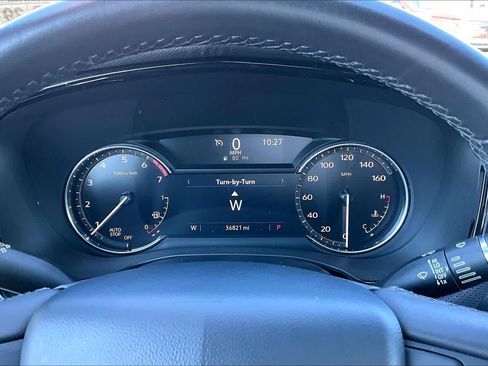 Used 2024 Cadillac XT6 Luxury FWD image 25