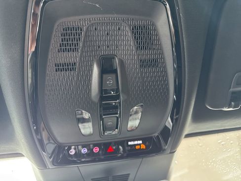 Used 2025 Cadillac Lyriq Sport AWD/4WD image 18