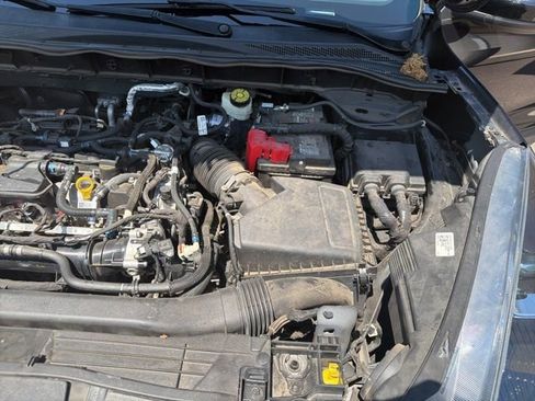 Used 2021 Ford Escape SE w/ SE Sport Appearance Package image 13