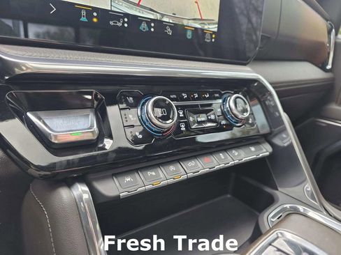 Used 2022 GMC Sierra 1500 Denali w/ Denali Reserve Package image 15