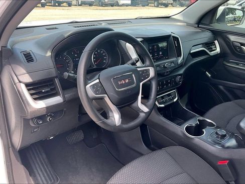 Used 2024 GMC Terrain SLE FWD image 14