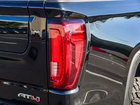Used 2023 GMC Sierra 1500 AT4 w/ Technology Package image 8
