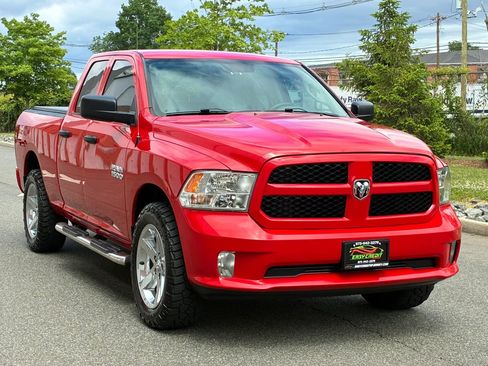 Used 2018 RAM 1500 Express AWD/4WD image 3