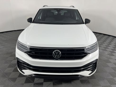 Used 2022 Volkswagen Tiguan SE R-Line AWD/4WD image 4