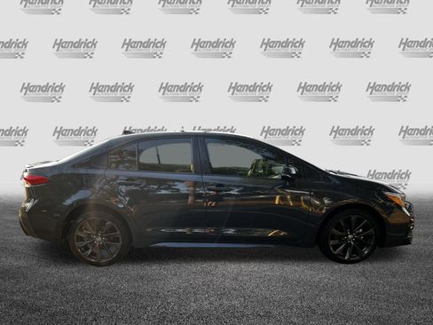 Used 2025 Toyota Corolla SE image 10