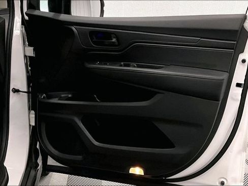 Used 2025 Honda Odyssey EX-L image 22