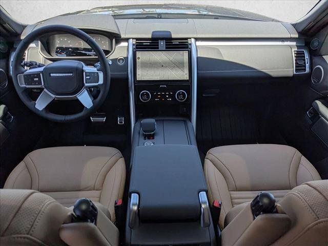 New 2026 Land Rover Discovery Limited Edition AWD/4WD image 15