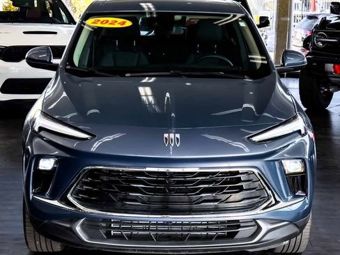 Used 2024 Buick Encore GX Preferred image 3