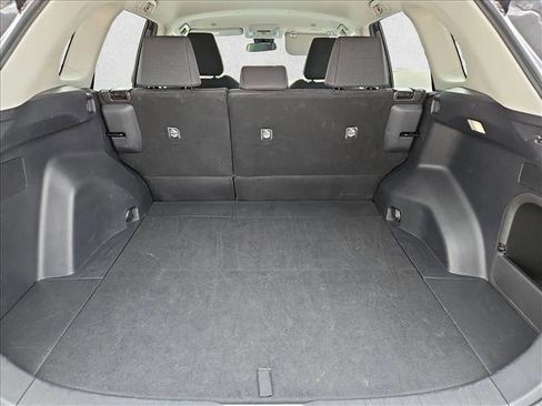 Used 2025 Toyota RAV4 LE AWD/4WD image 6