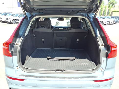 Used 2024 Volvo XC60 B5 Core w/ Protection Package Premier AWD/4WD image 24