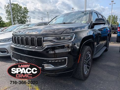 Used 2023 Jeep Wagoneer 4WD w/ Premium Group I image 1
