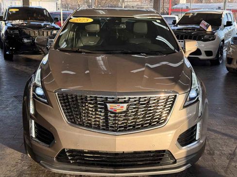 Used 2023 Cadillac XT5 Premium Luxury image 3