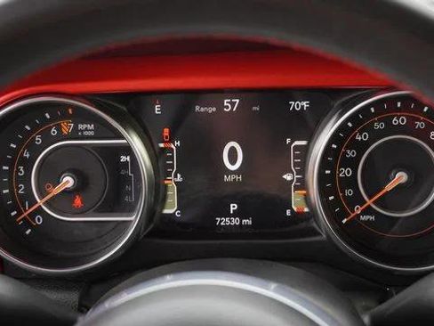 Certified 2023 Jeep Gladiator Rubicon AWD/4WD image 30