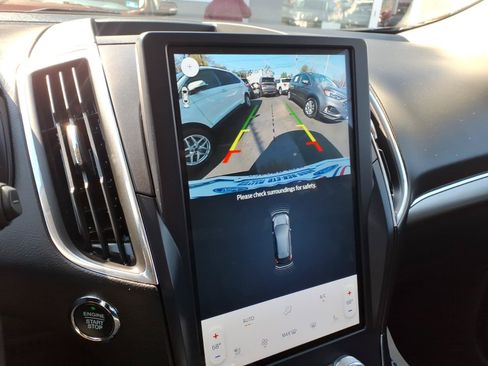 Certified 2023 Ford Edge Titanium w/ Equipment Group 301A AWD/4WD image 18