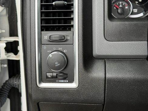 Used 2019 RAM 1500 Big Horn image 19