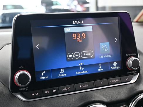 Used 2022 Nissan Sentra SV FWD image 17