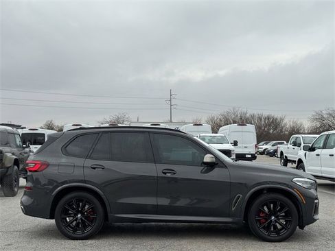 Used 2022 BMW X5 M50i w/ Premium Package image 3
