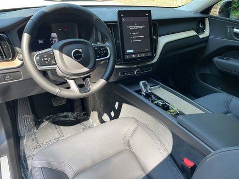 Certified 2026 Volvo XC60 B5 Plus w/ Climate Package AWD/4WD image 17