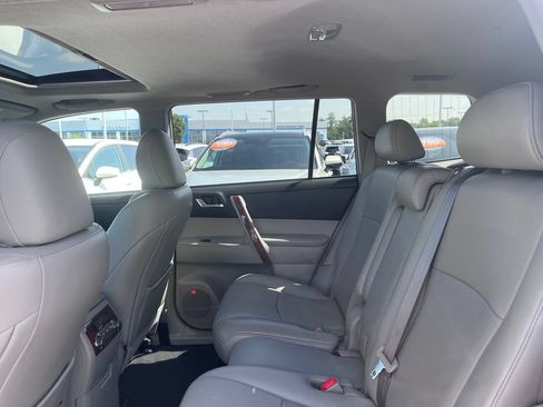 Used 2013 Toyota Highlander Limited AWD/4WD image 20