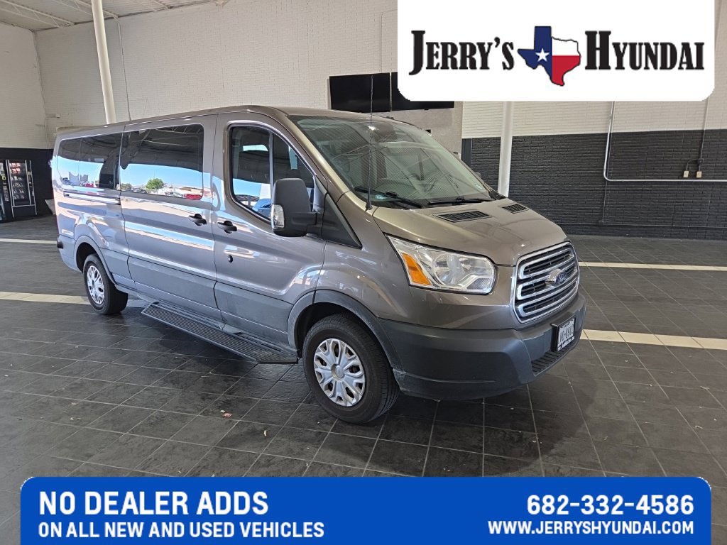 Used 2019 Ford Transit 350 XLT RWD image 2