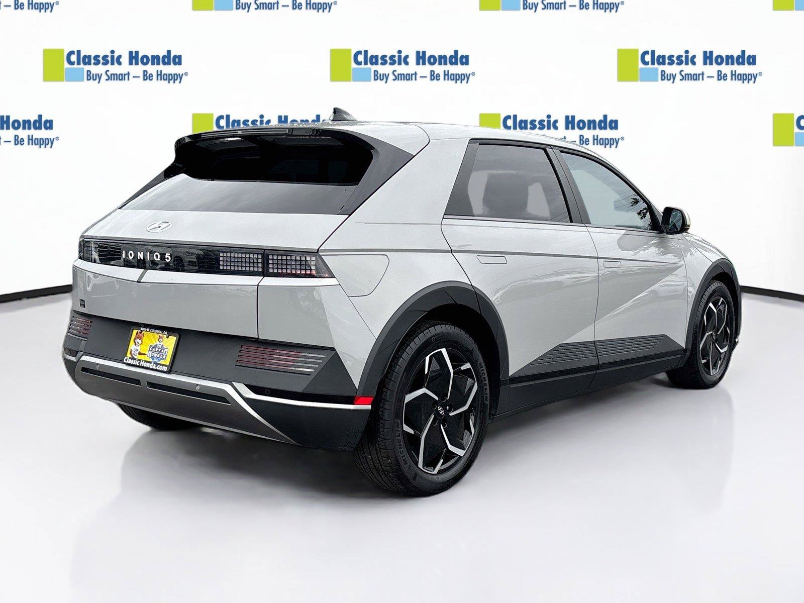 Used 2024 Hyundai Ioniq 5 SEL RWD image 8