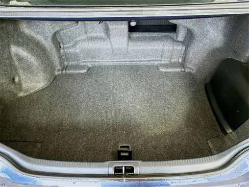 Used 2016 Toyota Camry LE image 23