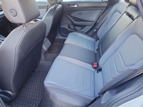 Certified 2025 Volkswagen Jetta GLI Autobahn image 31