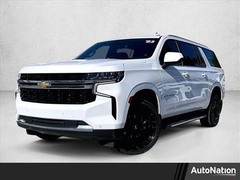 Used 2023 Chevrolet Suburban LS image 1