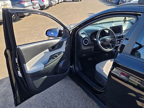 Used 2023 Hyundai Kona SEL image 39