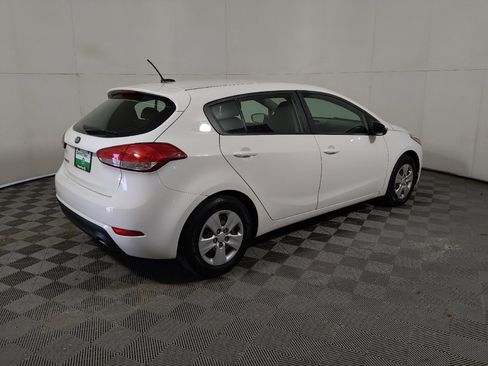 Used 2017 Kia Forte LX FWD image 10