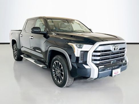 Used 2023 Toyota Tundra Limited w/ Power Package AWD/4WD image 3