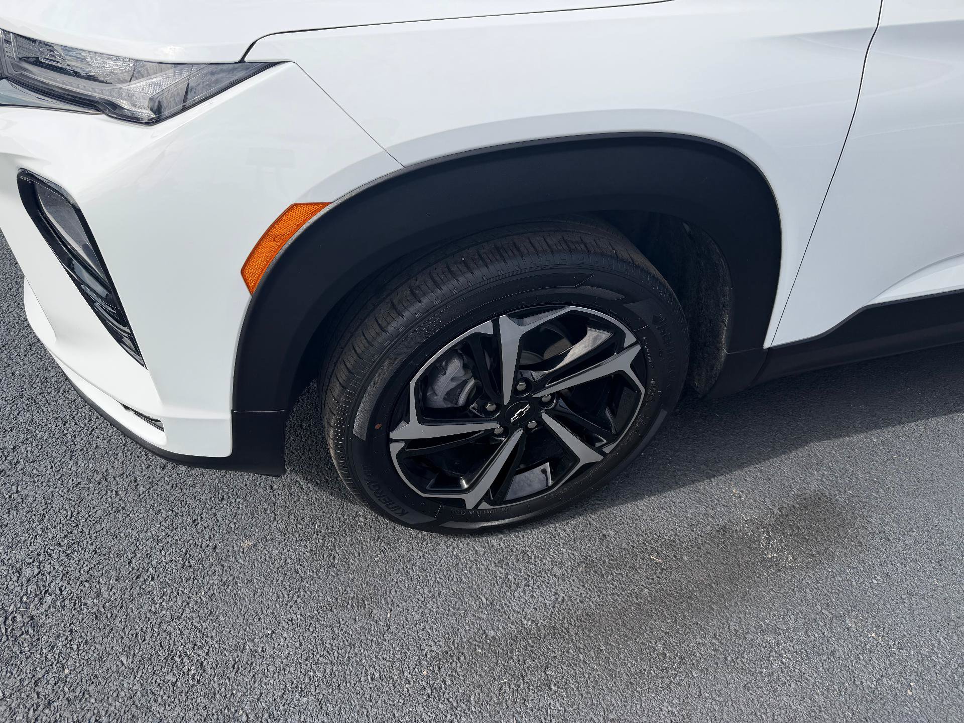 Used 2023 Chevrolet TrailBlazer RS FWD image 6