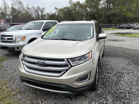 Used 2017 Ford Edge Titanium w/ Technology Package image 2