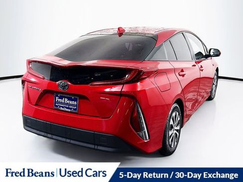 Used 2022 Toyota Prius Prime LE image 8