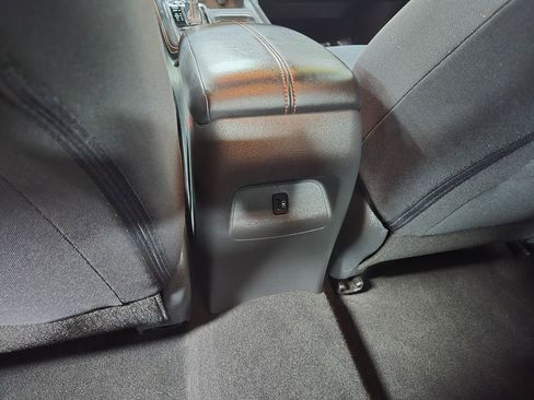 Used 2021 Nissan Sentra SR FWD image 35