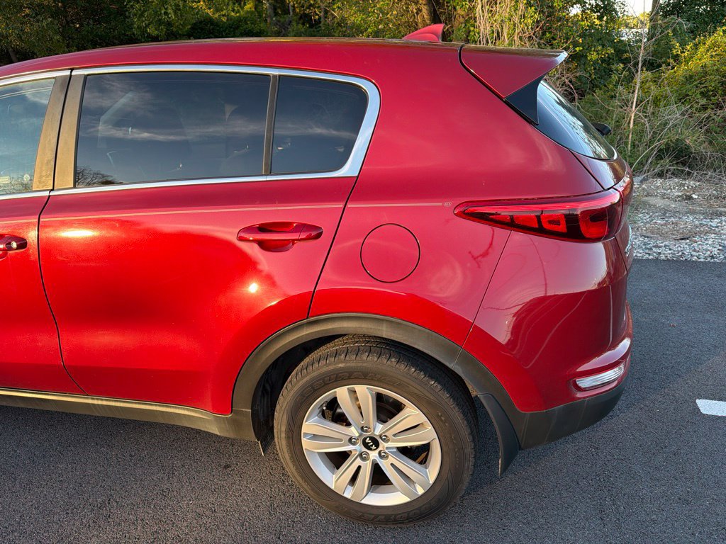 Used 2019 Kia Sportage LX FWD image 4