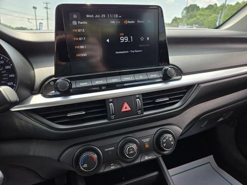 Used 2024 Kia Forte LXS w/ LXS Technology Package FWD image 25