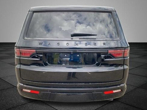 Used 2025 Jeep Wagoneer Series II w/ Convenience Group I AWD/4WD image 14