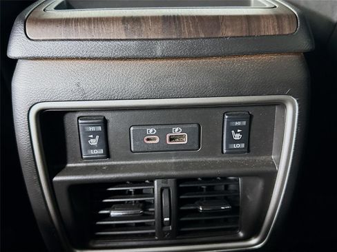Used 2022 Nissan Murano Platinum w/ Cargo Package FWD image 27