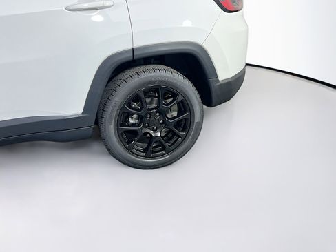 Used 2022 Jeep Compass Altitude w/ Convenience Group image 28